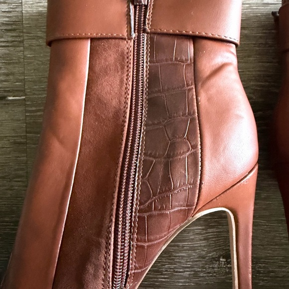 Shoe Dazzle Brown Textured Heeled Boots - Picture 9 of 10